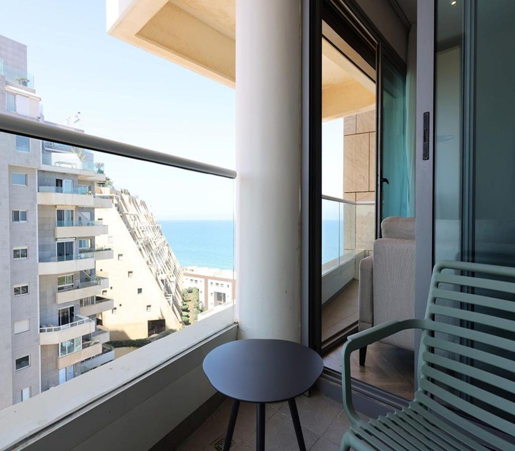 Play Hatzuk Beach Tel Aviv Luaran gambar
